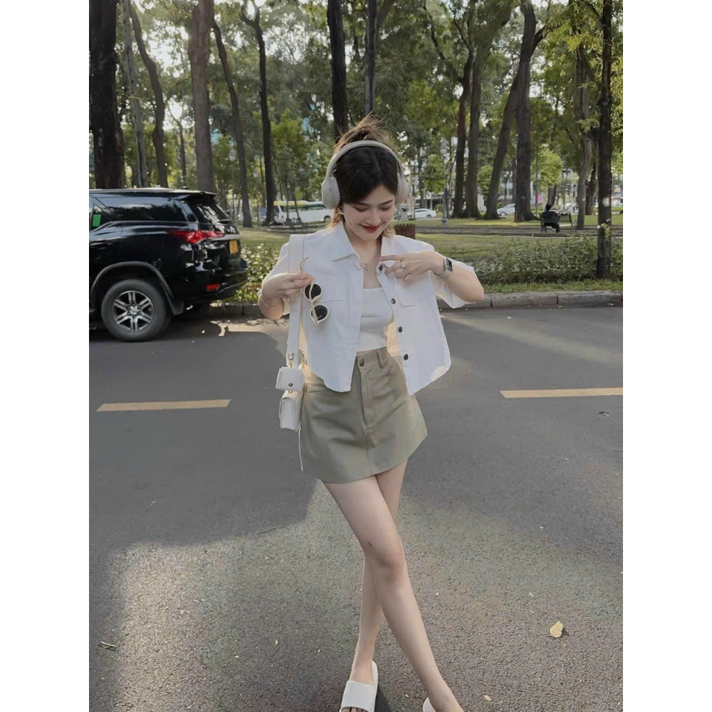 SÉT VÁY thời trang nữ mặc đi chơi chất kaki 3 món kèm lót áo sơ mi crotop in mickeyy lưng mix chân váy chữ a 1 màu