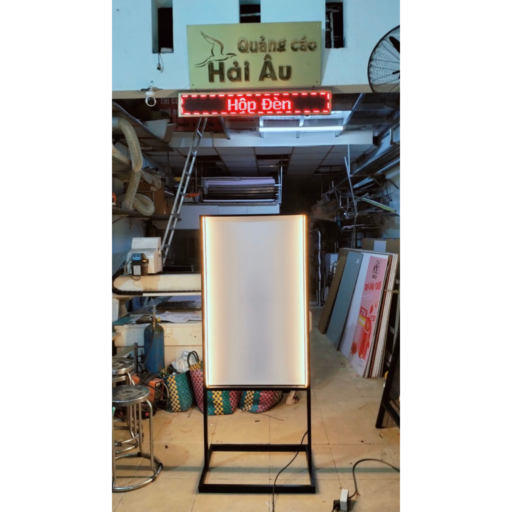 KHUNG STANDEE