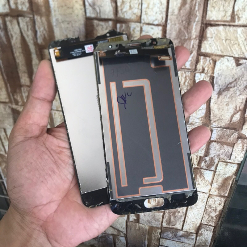 Màn hình hư vỡ Samsung J7 Prime. Màn hình xác Samsung J7 Prime lấy cổ cáp hàng Zin bóc máy. BH 36 tháng