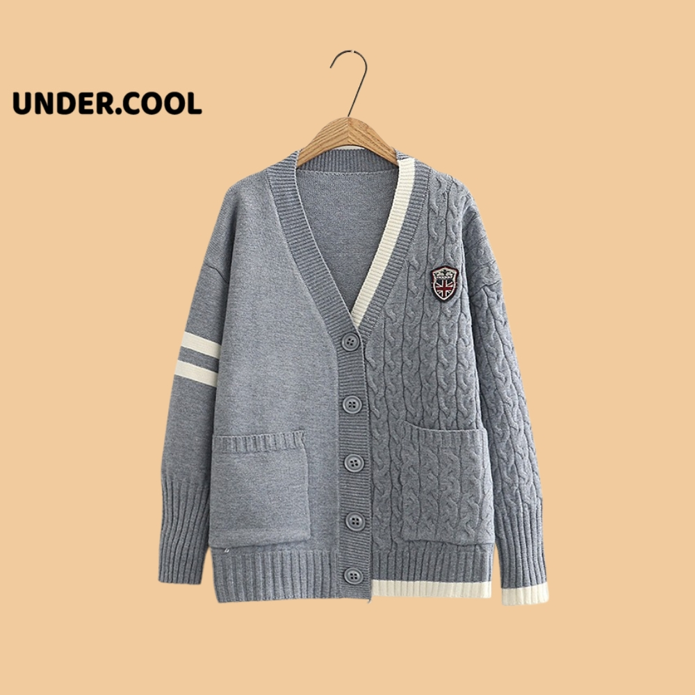 Áo Cardigan Len Thừng UNDERCOOL dáng dài kèm khuy Dệt Kim Dáng dài From Rộng,Họa Tiết Logo Nữ Sinh Kèm Viền ống tay