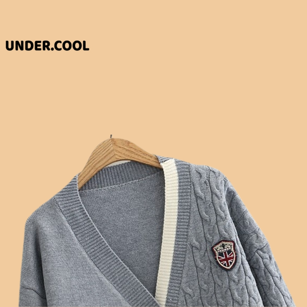 Áo Cardigan Len Thừng UNDERCOOL dáng dài kèm khuy Dệt Kim Dáng dài From Rộng,Họa Tiết Logo Nữ Sinh Kèm Viền ống tay