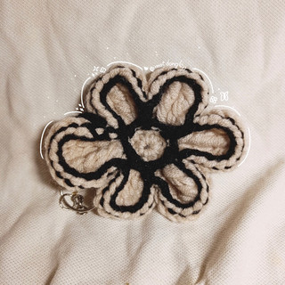 Hoa móc len đặc biệt handmade