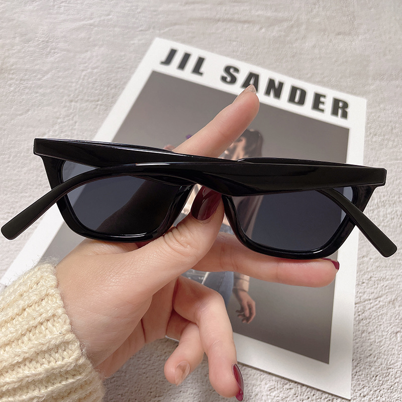 Kính mắt mèo phong cách Jennie dành cho nữ