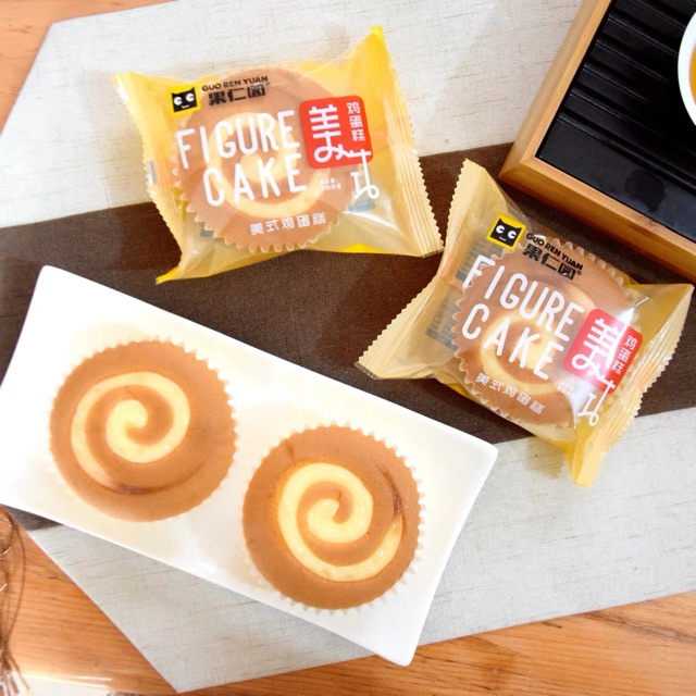 BÁNH BÔNG LAN CHÉN TRÒN FIGURE CAKE
