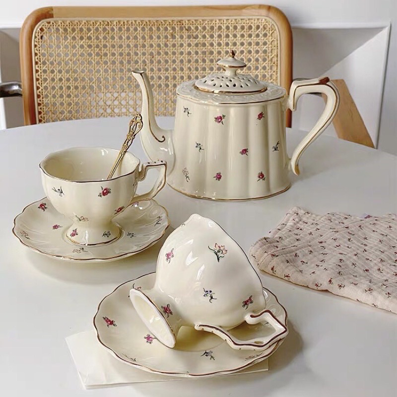 Set tách ấm trà gốm hoa nhí lãng mạn đài các