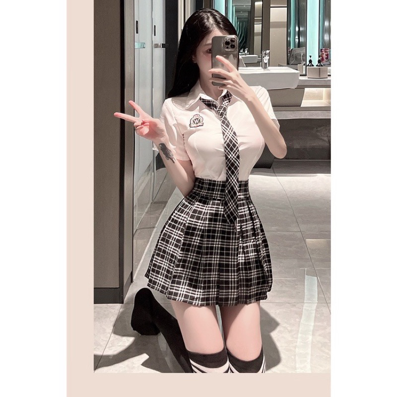 Kèm chip- Bộ cosplay nữ sinh chân váy kẻ trẻ trung C450 | BigBuy360 - bigbuy360.vn