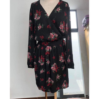 Đầm Express lụa hoa size M (eo 80)