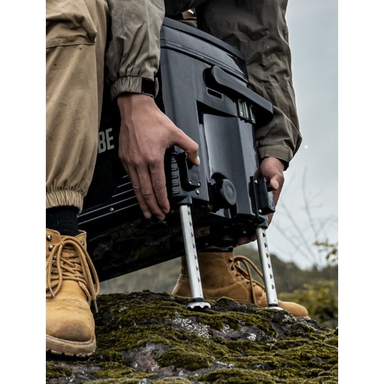 Hộp đựng đồ câu đài, thùngđồ câu đài, thùng cầu đài giá rẻ tiện dụng MAWEIBE màu đen 36L có bánh xe bảo hành 2 năm