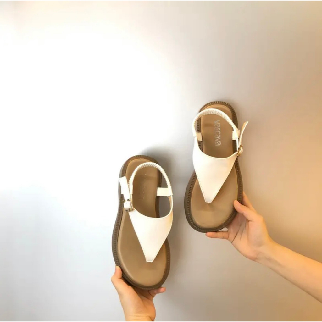 Dép sandal bản quai tam giác xỏ ngón siêu hot hè 2023