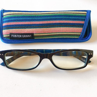 Kính lão 2.5 độ thương hiệu foster grant pl0918