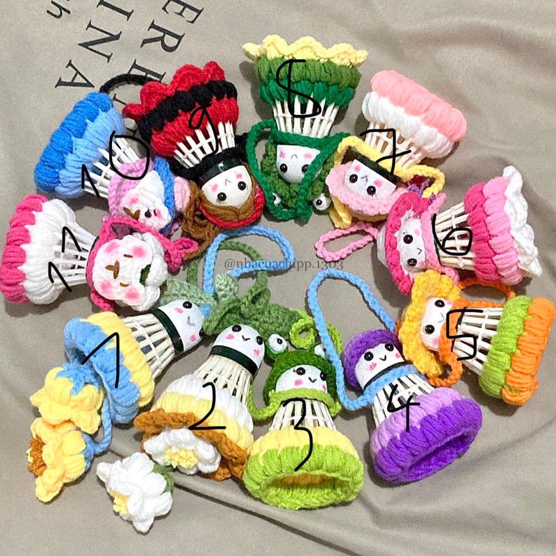 Móc khoá cầu lông móc len nhiều màu sắc đáng yêu