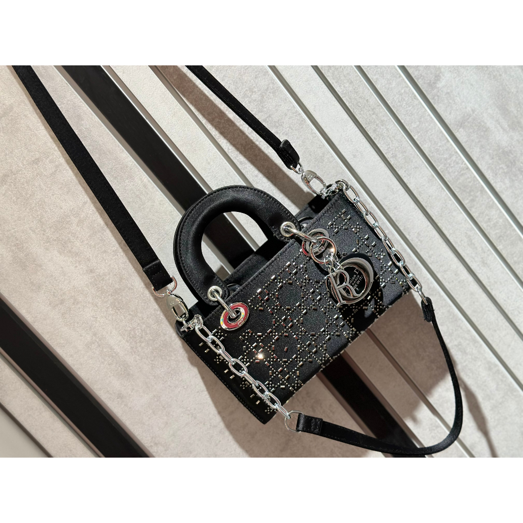 TÚI CD LADY D-JOY BAG MINI SZ22