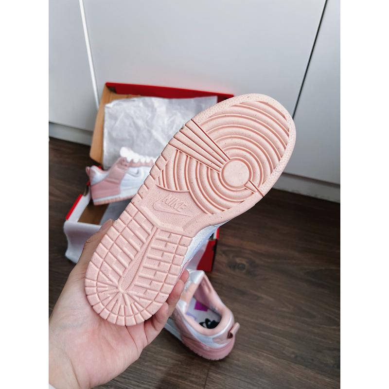 Giày thể thao sneaker SB Dunk hồng