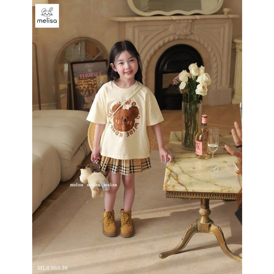 Bộ thun gấu kèm chân váy kẻ nâu bé gái