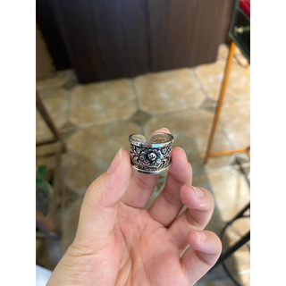 Nhẫn dứt trống