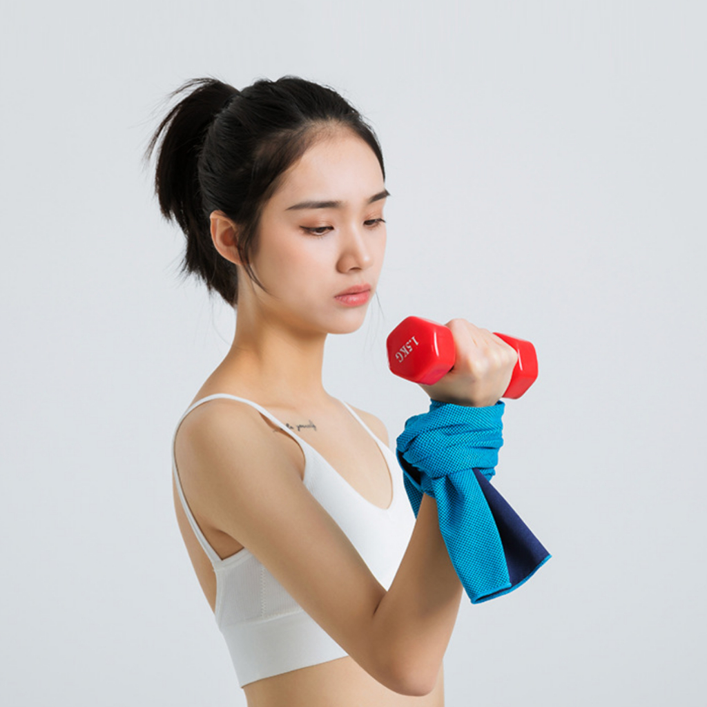 Khăn lạnh thể thao cao cấp CoolTowel dành cho cả nam và nữ kích thước 30x80cm