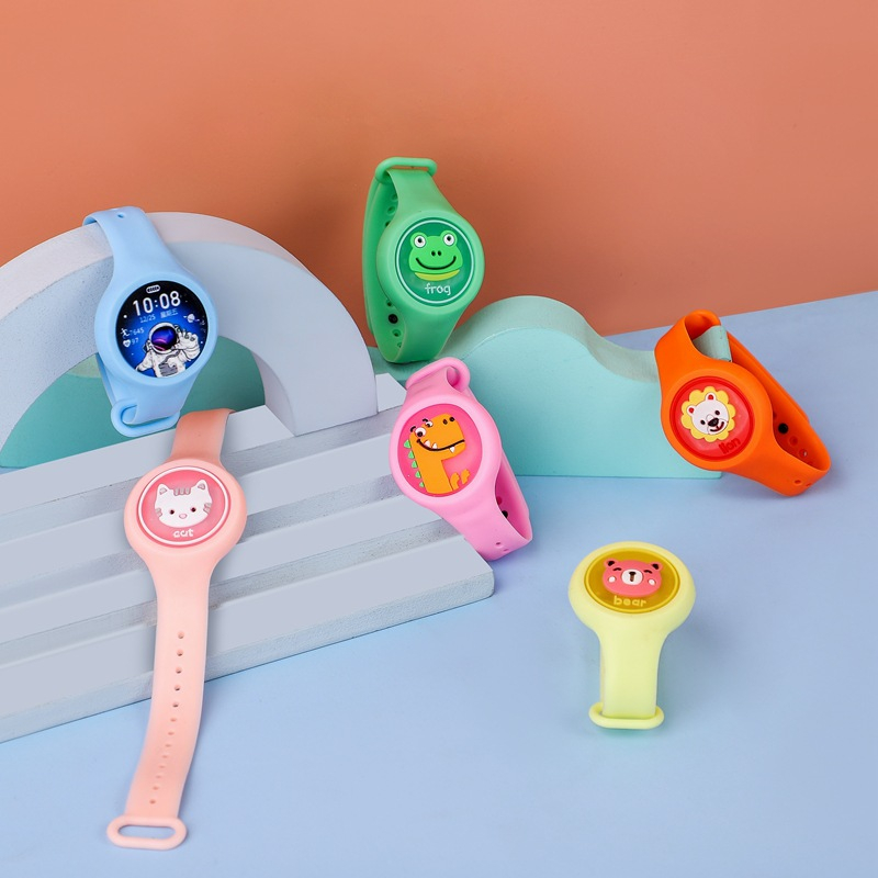 Đồng Hồ Đeo Tay Đuổi Muỗi Có Đèn Phát Sáng Cho Bé