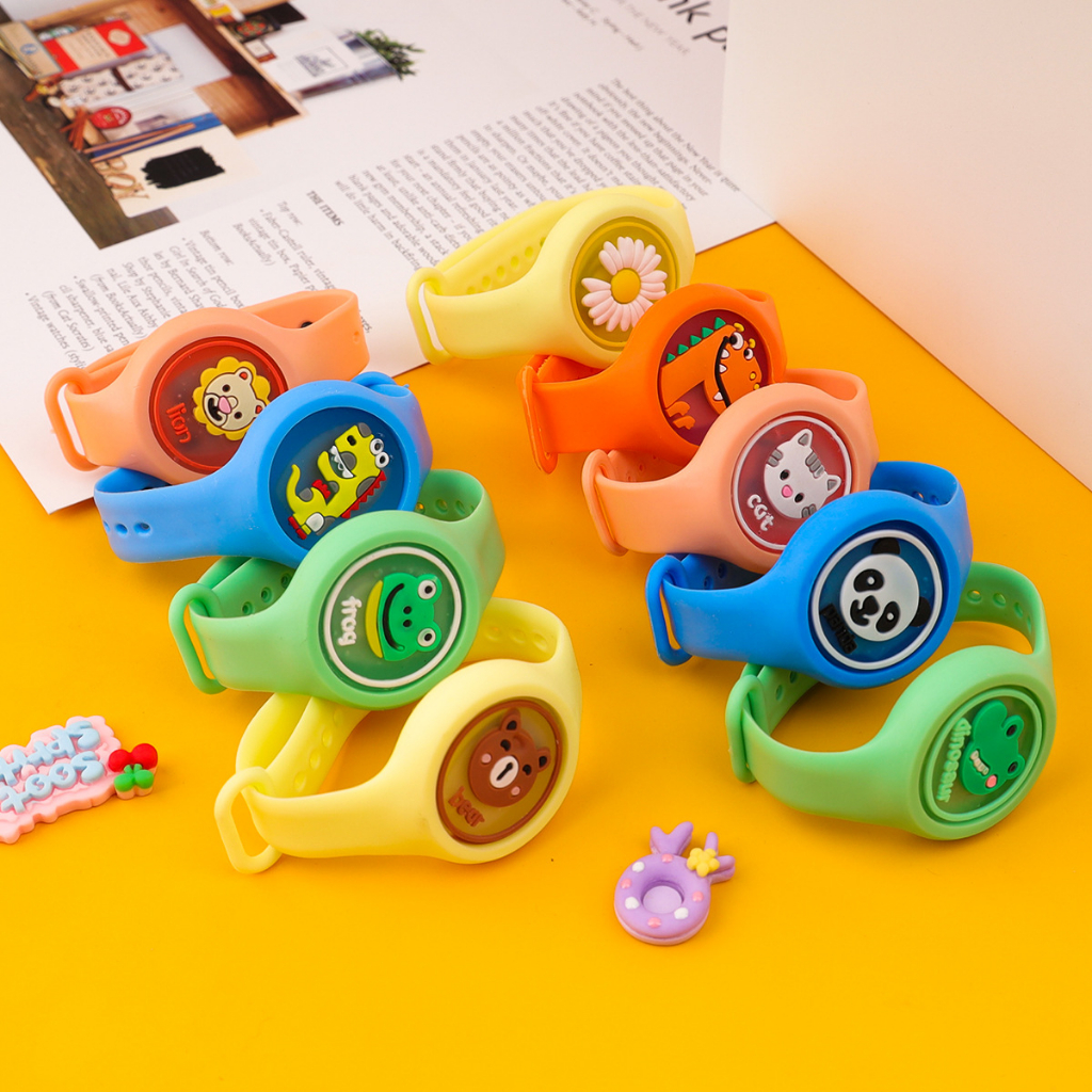 Đồng Hồ Đeo Tay Đuổi Muỗi Có Đèn Phát Sáng Cho Bé