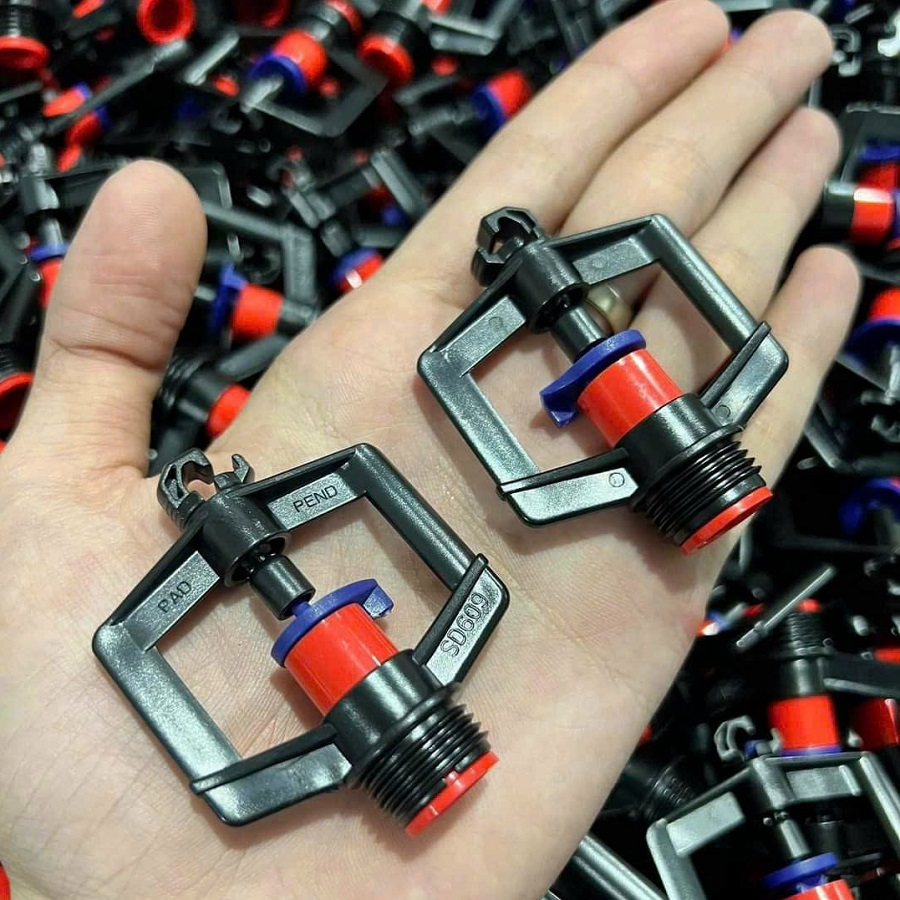 10 Béc tưới phun mưa, tưới rau SD609 kèm đầu nối ren trong 17-21mm, có móc treo bằng nhựa trên đỉnh béc