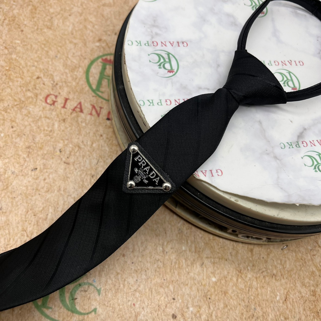 Cà vạt nam thắt sẵn dây kéo 5cm phi bóng tem quảng châu hàng Việt Nam Giangpkc