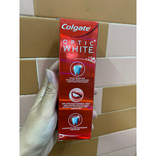 Kem đánh răng trắng răng Colgate Optic White Sparkling 100g