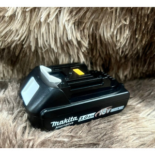 Pin Makita 18V 2.5 AH 1 hàng cell nhận sạc zin, led báo Pin như zin. BN.