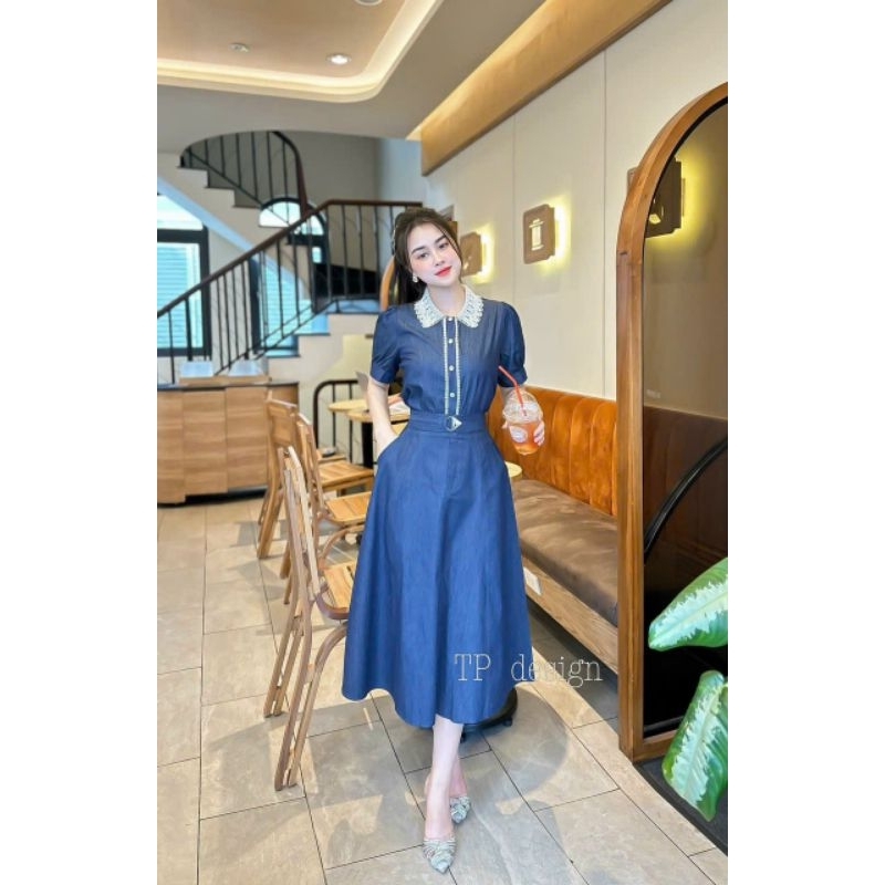 Chân váy jean dáng dài , xòe, có túi