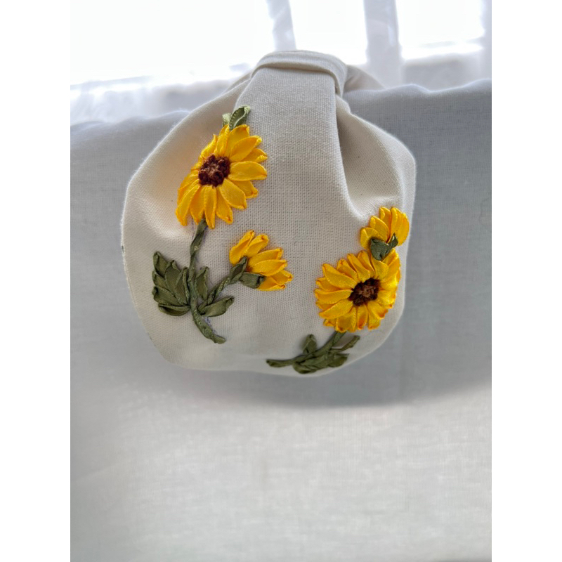 Turban cài tóc thêu tay Handmade by Chang