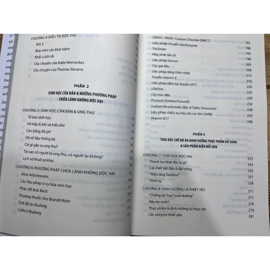 Sách - Ung Thư - Sự Thật, Hư Cấu Và Gian Lận