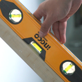 Thước thủy 30cm INGCO HSL18030