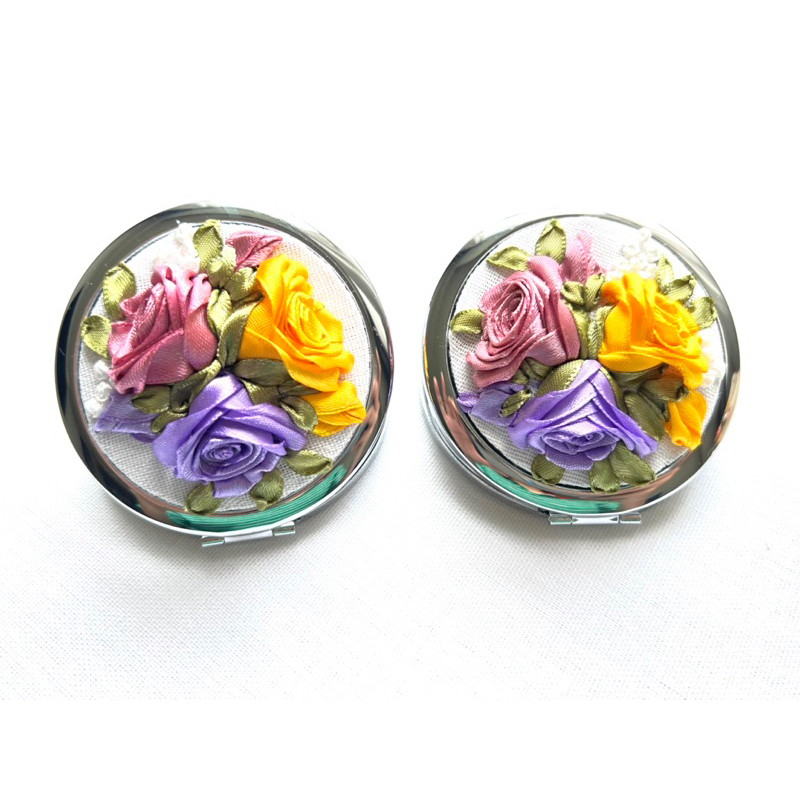 Gương thêu bỏ túi mini Handmade by Chang