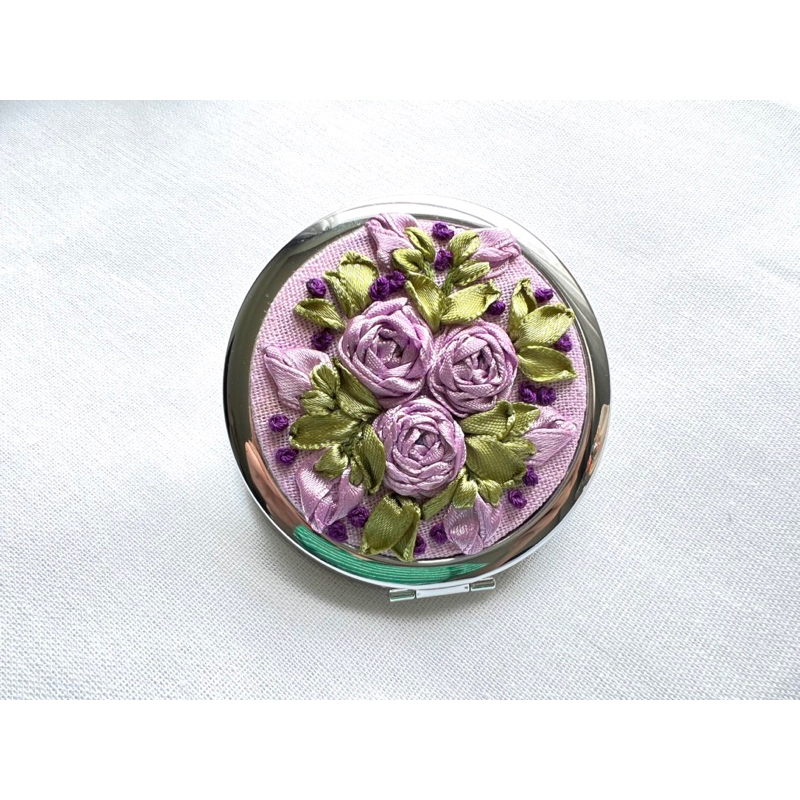 Gương thêu bỏ túi mini Handmade by Chang