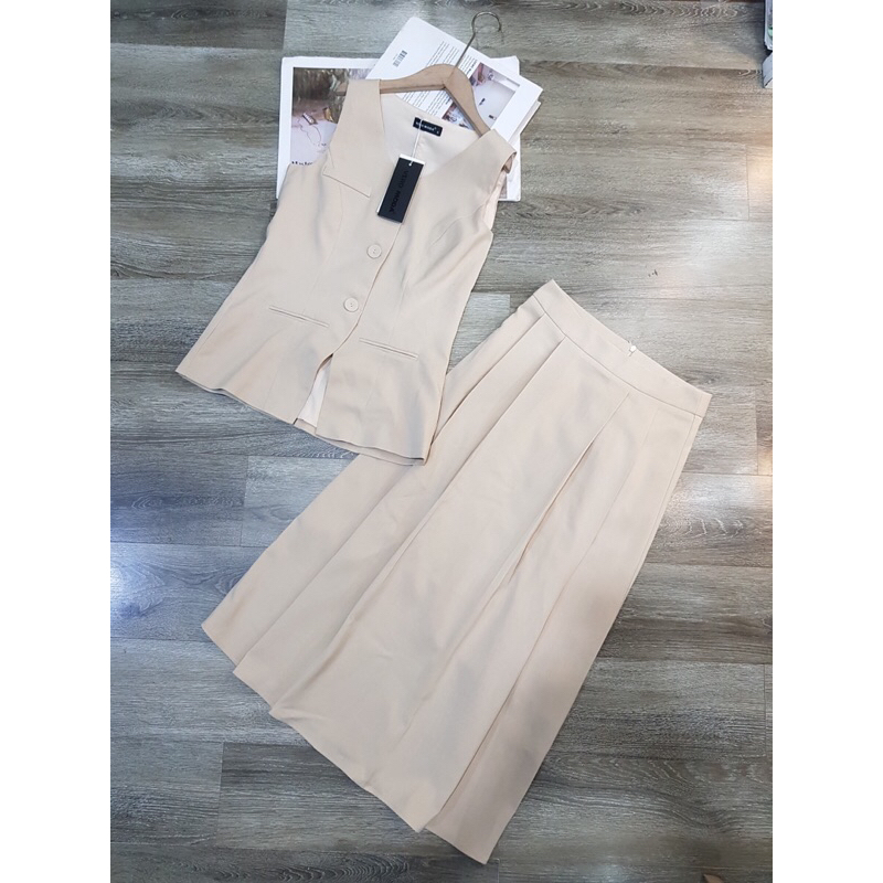 Set 2 mảnh sát nách + chân váy dài thanh lịch