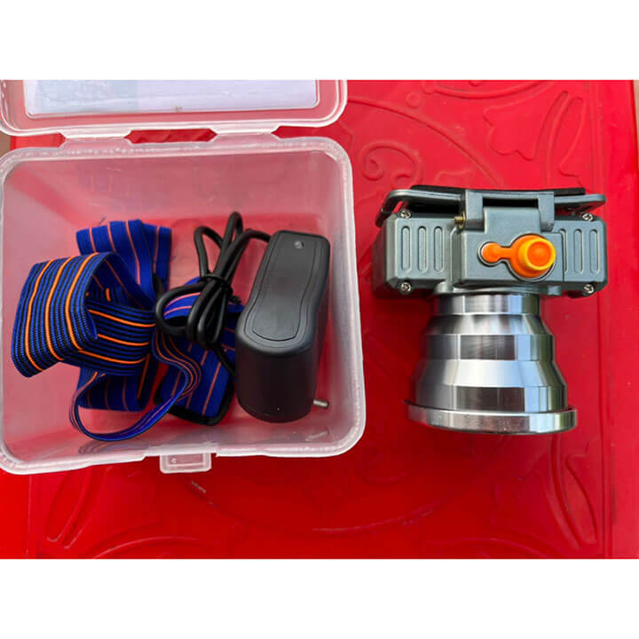 Đèn Lặn Đội Đầu Chống Nước Công Suất 100w Pin Trâu Siêu Sáng Chiếu Xa 3 Chế Độ Sáng