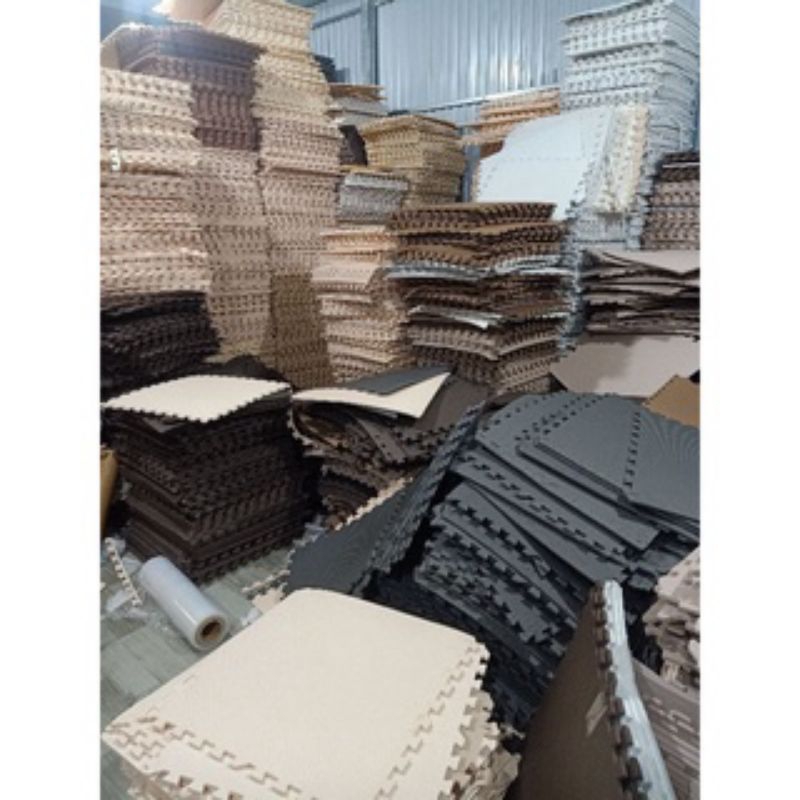 Thảm Xốp Nâu Kem 60cmx60cm màu sắc hiện đại an toàn cho bé