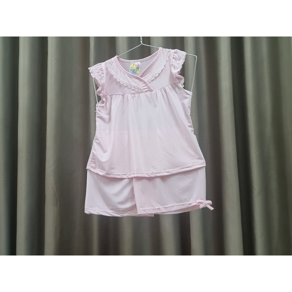 Đồ bộ cổ tim vải thun lạnh thoải mái, thoáng mát cho bé gái mặc nhà