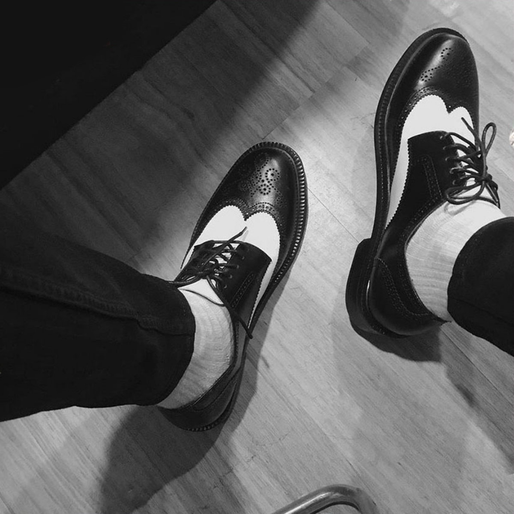 Giày Da Nam Phối Màu Đen Trắng Phong Cách, Giày Derby Wingtip Black White Cao Cấp - Xưởng Giày Chelsea Boot