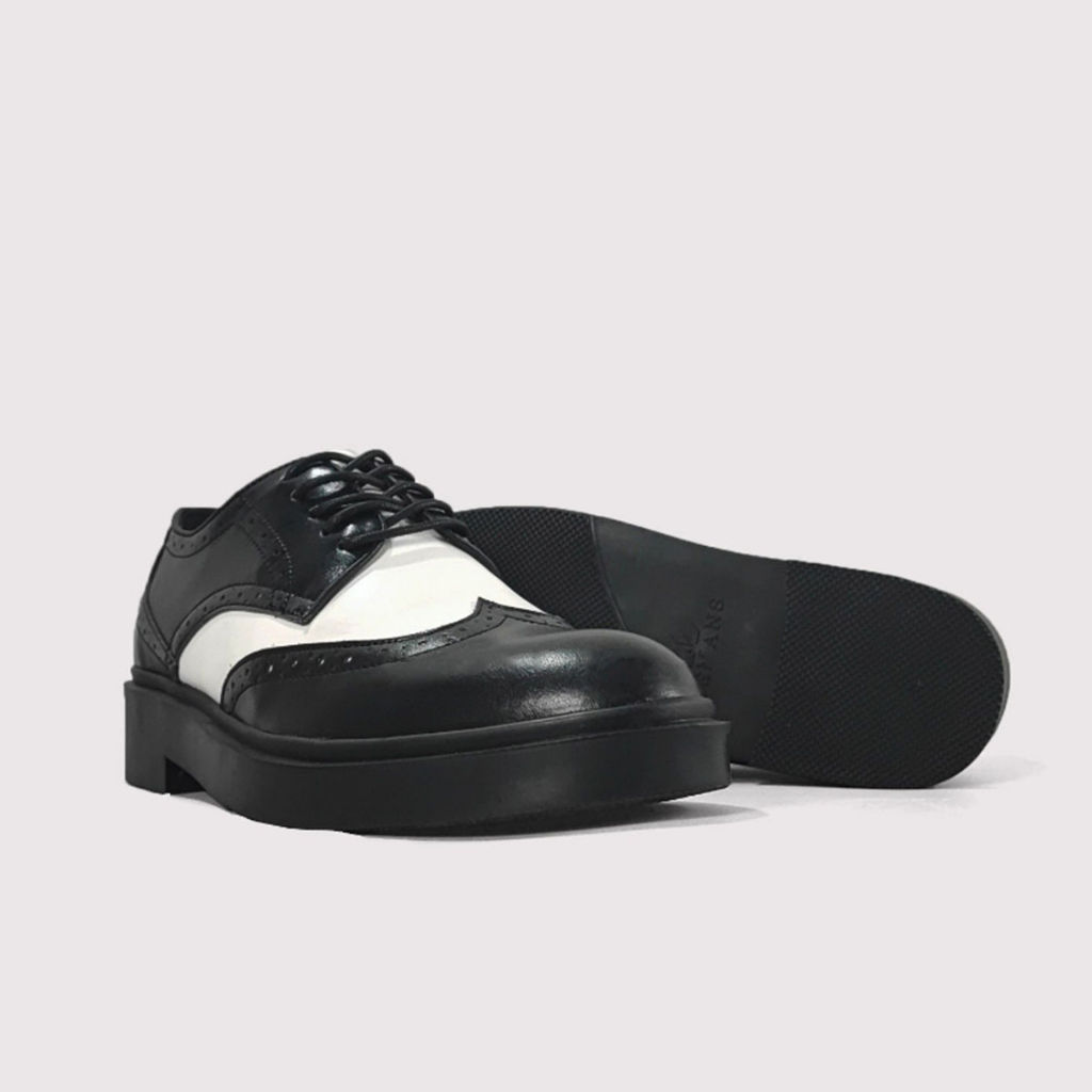 Giày Da Nam Phối Màu Đen Trắng Phong Cách, Giày Derby Wingtip Black White Cao Cấp - Xưởng Giày Chelsea Boot