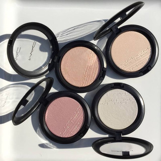 Phấn Highlight Mac Extra Dimension Skinfinish