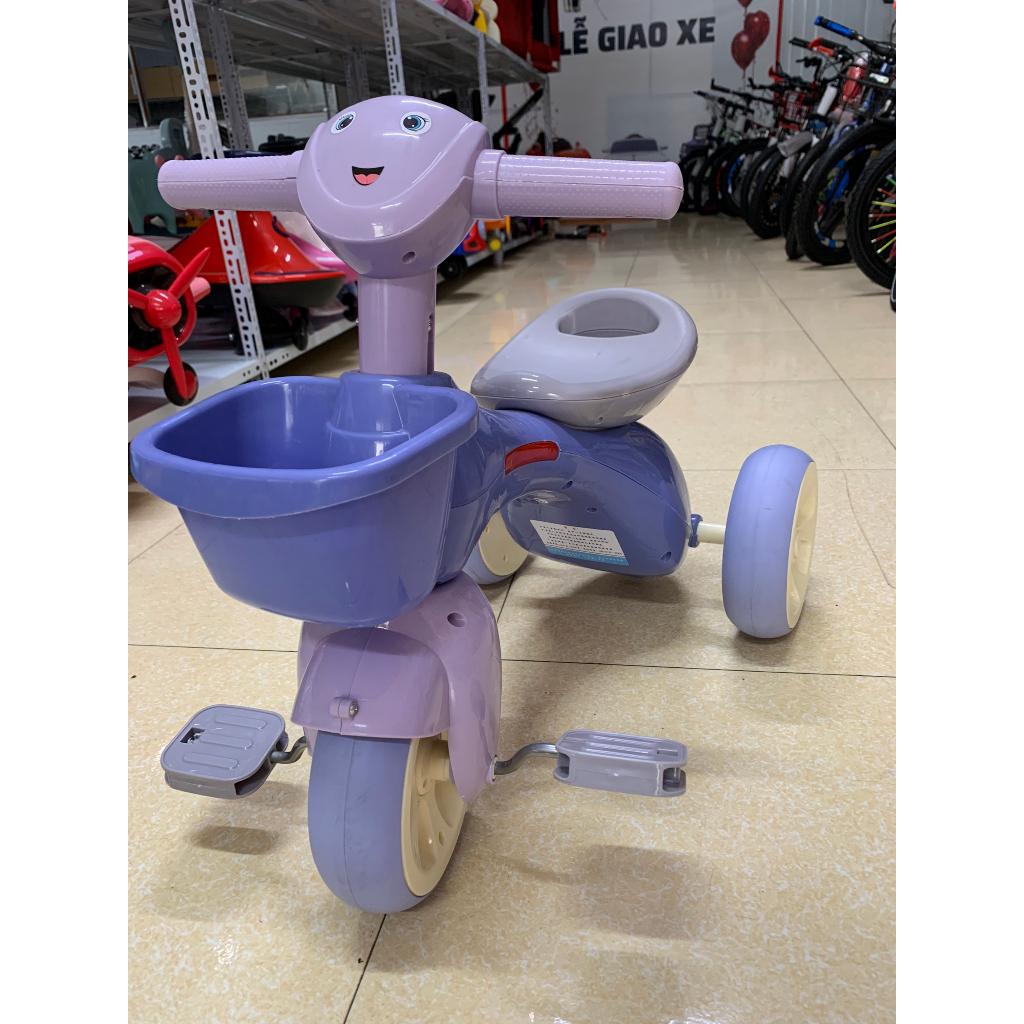 Xe ba bánh, xe đạp có đèn có nhạc có đèn cho bé từ 1 đến 5 tuổi