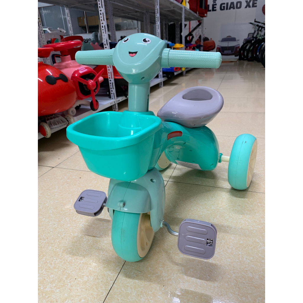 Xe ba bánh, xe đạp có đèn có nhạc có đèn cho bé từ 1 đến 5 tuổi