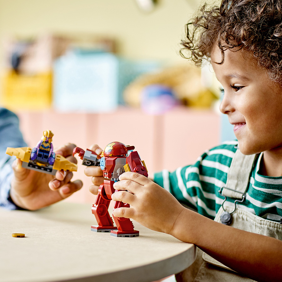 Đồ Chơi Lắp Ráp Hulkbuster Đối Đầu Thanos LEGO STAR WARS 76263