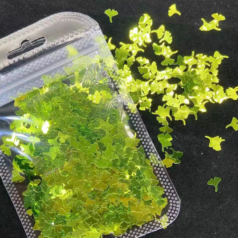 Sẵn lá ngân hạnh, rẻ quạt nhiều màu làm tranh cát chảy