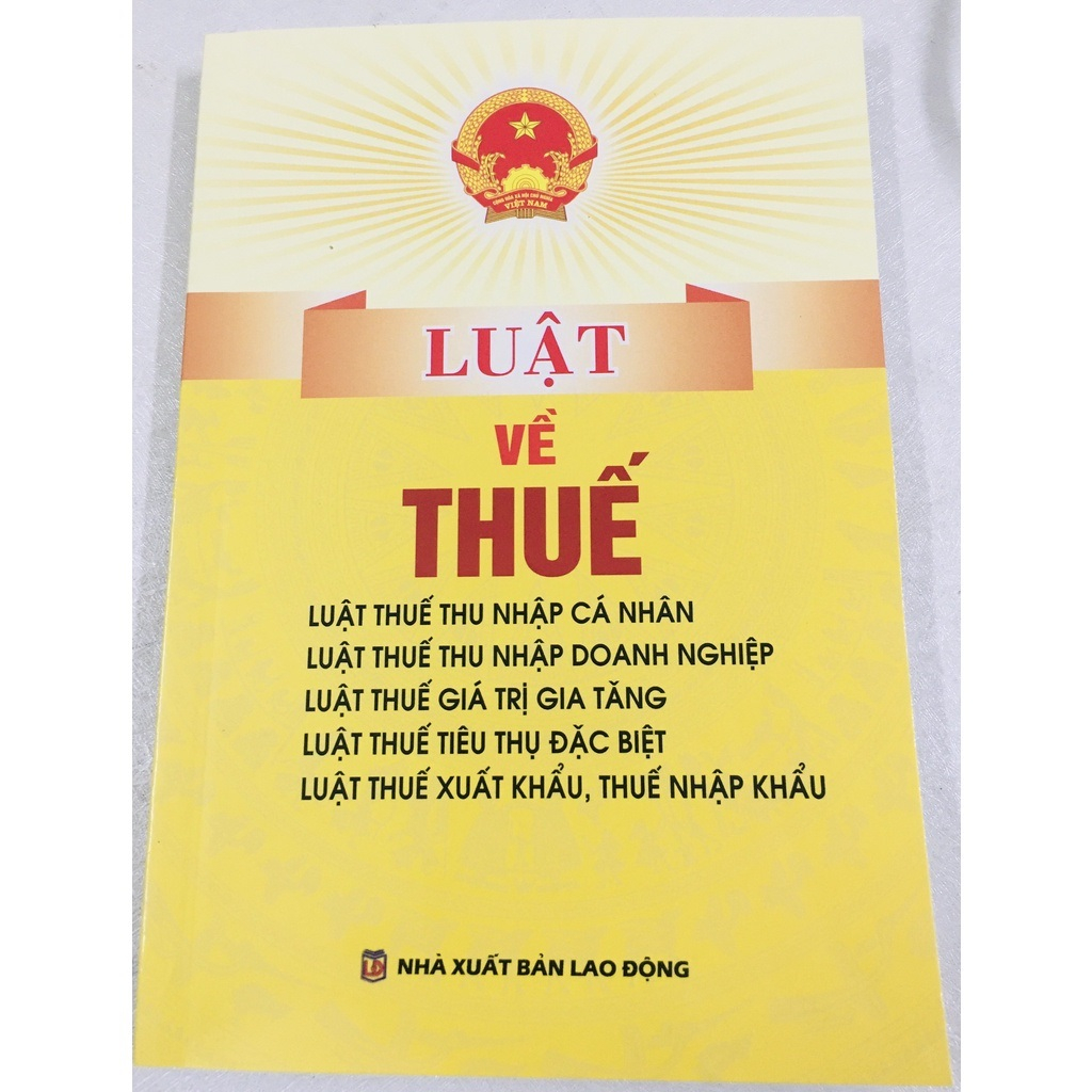 Sách - Luật Về Thuế bìa mềm