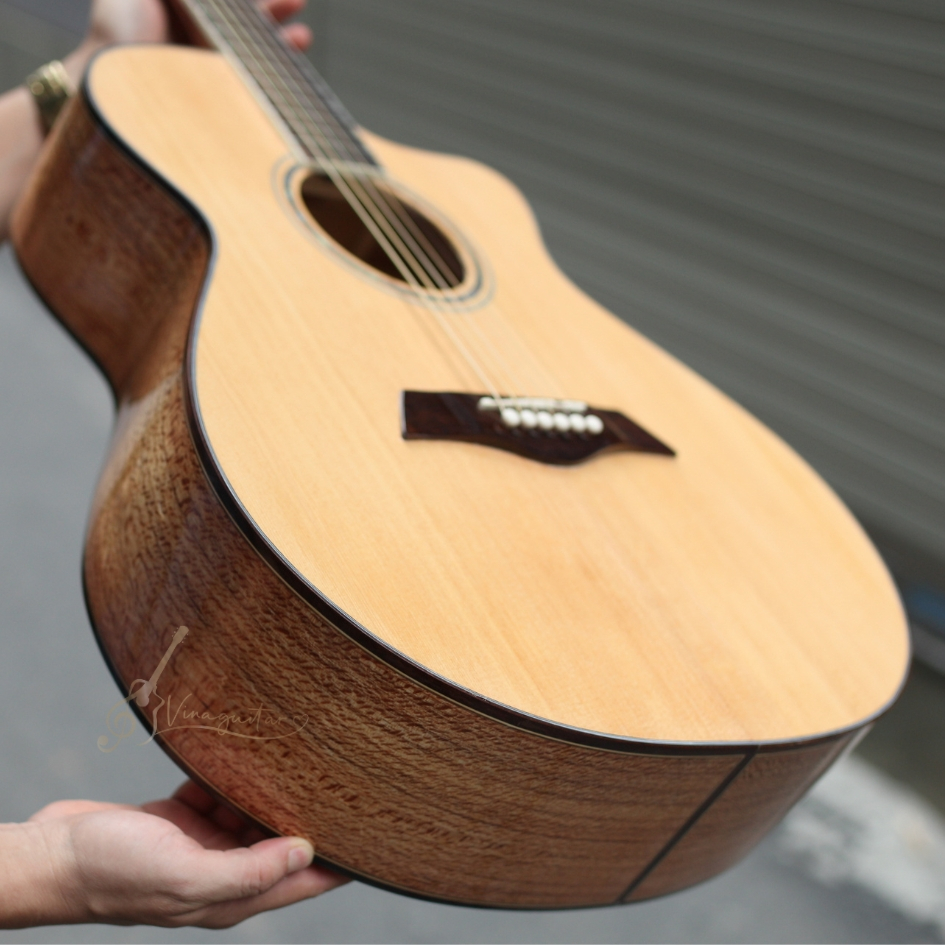 Đàn Guitar Acoustic Vinaguitar VG-SP1 Gỗ Sồi Nguyên Tấm - Tặng 12 Phụ Kiện