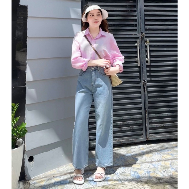 Quần jean ống suông túi nấp sau