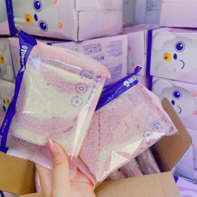 Bánh Mì Sanwich Nhân Kem Khoai Môn