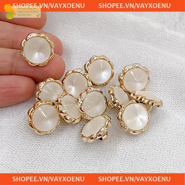 Nút sơ mi hình bông hoa xinh yêu size 1.3cm, trang trí cho áo thêm xinh