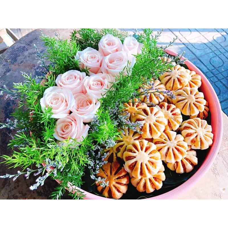 BÁNH HOA MAI NHÂN KHÓM