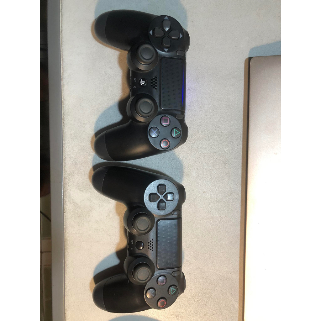 Máy Ps4 kèm 2 tay cầm ko hack kèm game horizon/daysgone/spiderman/...